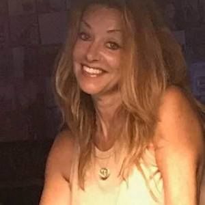 Meet your Posher, Gloria